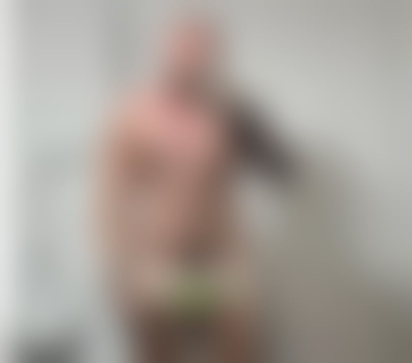 Gay massage Woodsetton Dudley - Photos for Xl thick Hung Muscle Top Vers - massage n more available NOW